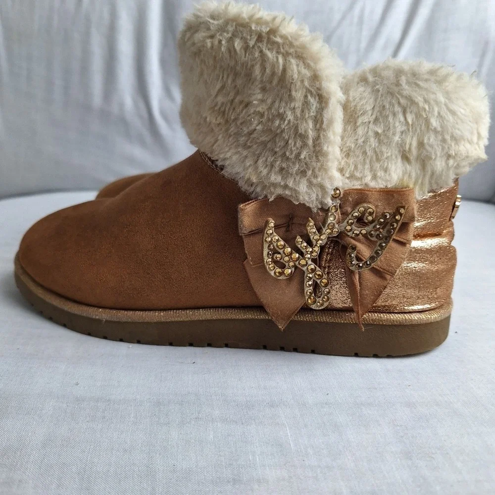 Juicy Couture Kodak Girls Glitter Bow Faux Fur Lined Ankle Bootie Slip-On US 3M‎